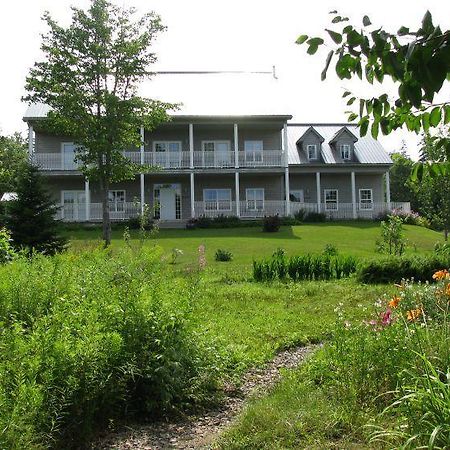 Tulloch Inn & Gifts Inverness Exterior photo